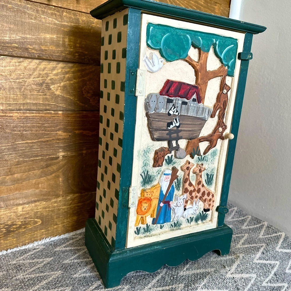 HAND CRAFTED Vintage 1997 Hand Carved Wooden Noah’s Ark Themed Storage Cupboard